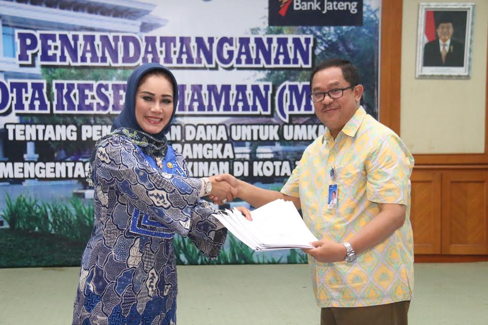 Walikota Tegal raih penghargaan Indonesia Leaders Quality Award 2016