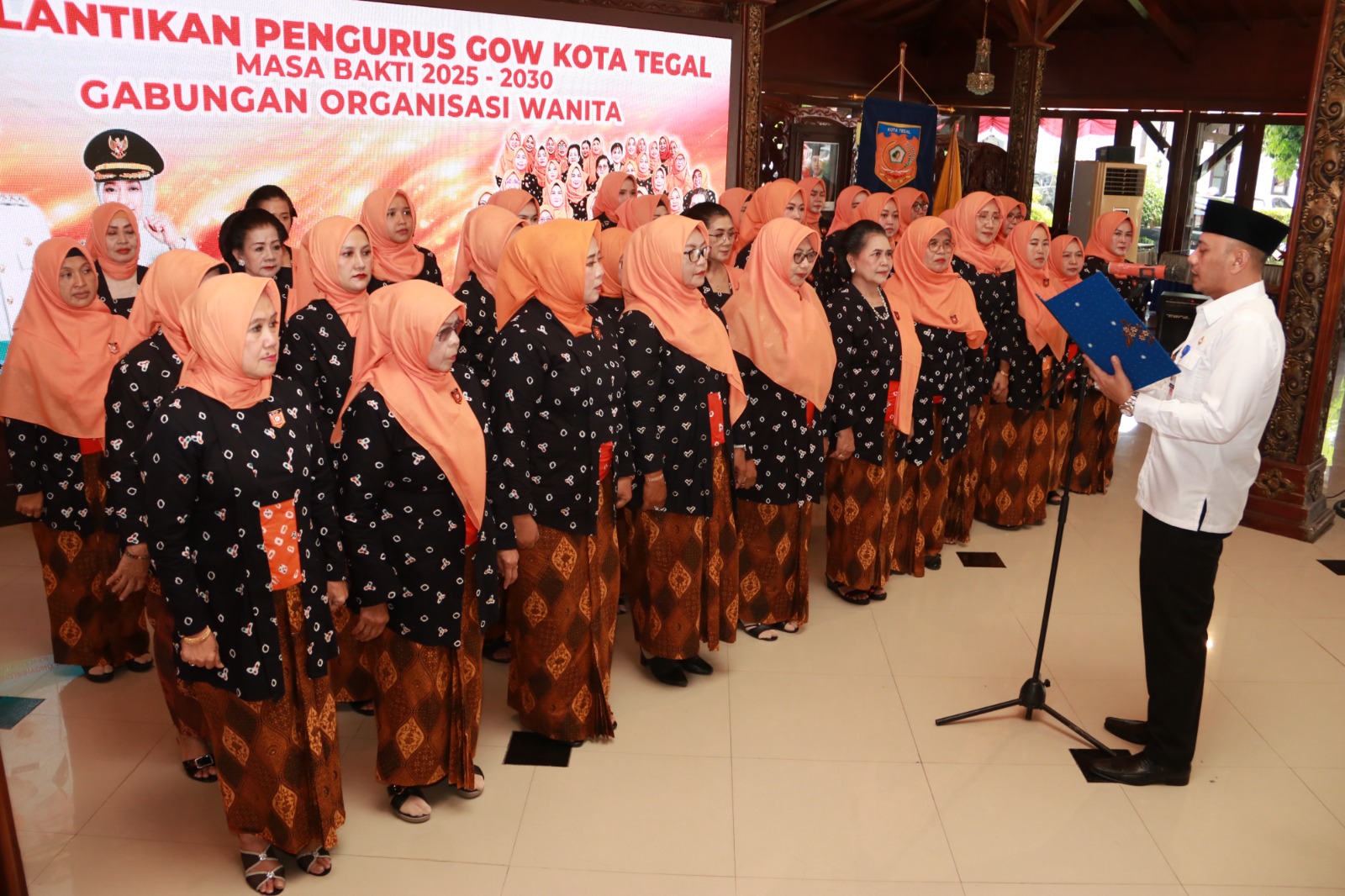 Debby Firoeza Indiany Kembali Pimpin GOW Kota Tegal 2025-2030