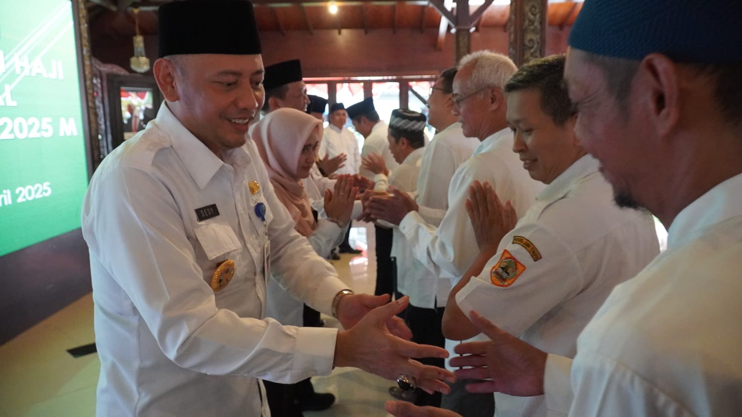 Wali Kota Lepas 226 Jamaah Calon Haji Kota Tegal Tahun 2025