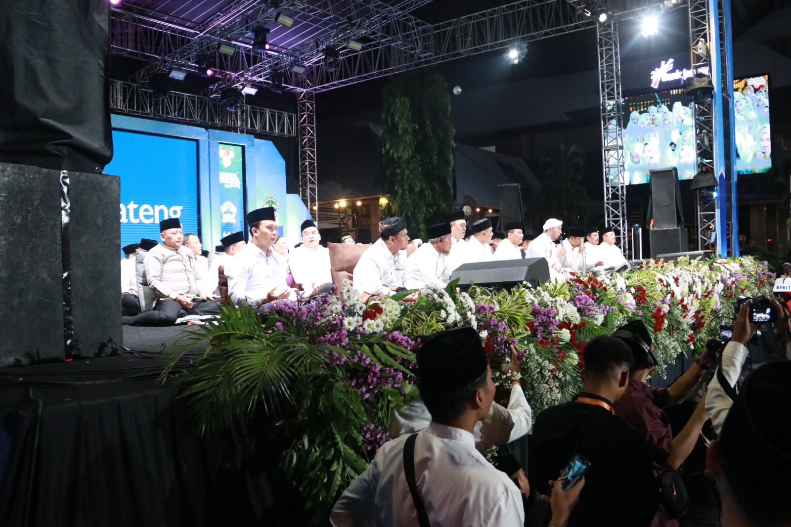 Hadiri Jateng Bersholawat, Walkot Tegal Apresiasi Sinergitas Pemprov dengan Pemkot