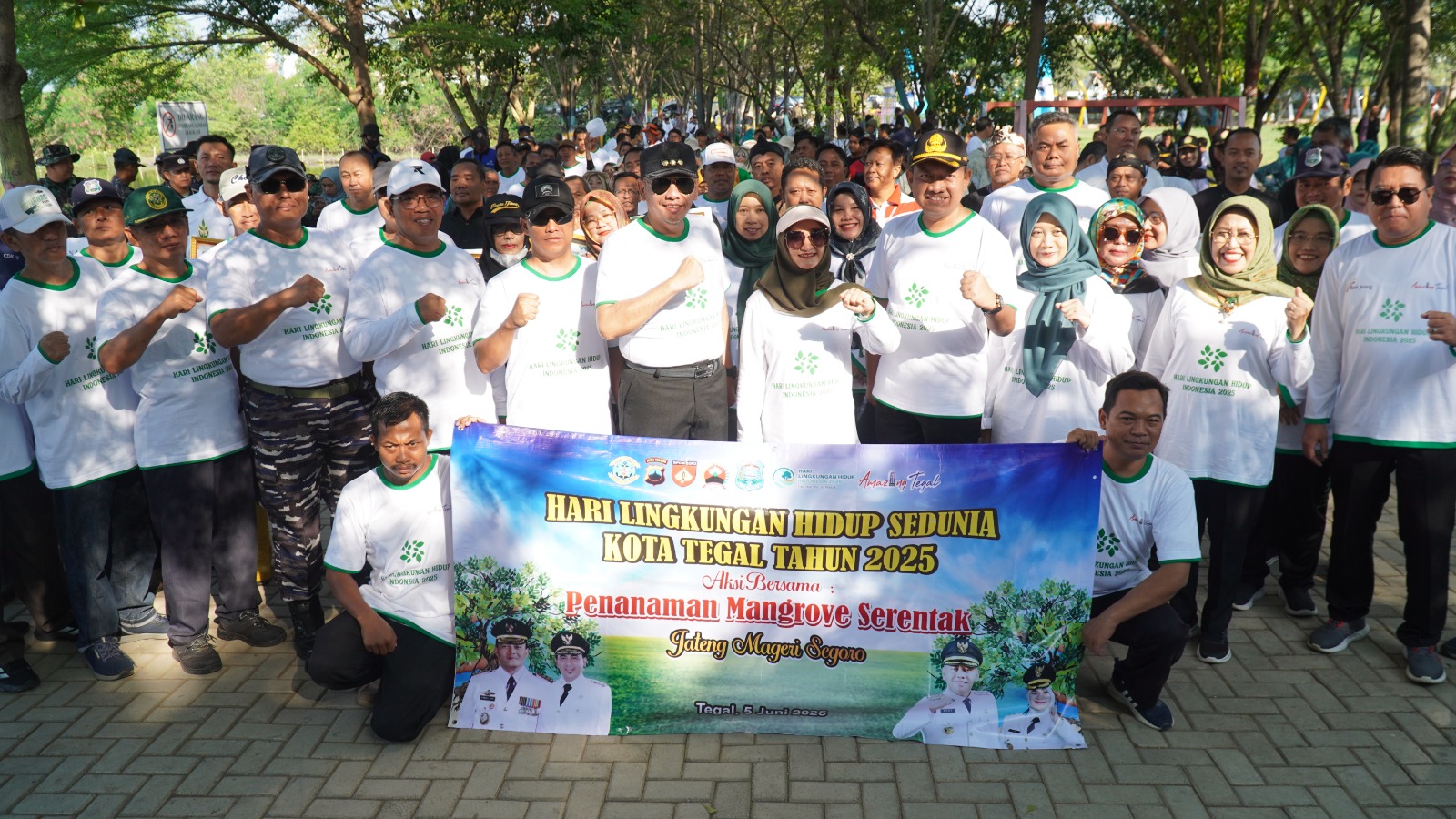Mageri Segoro, Pemkot Tegal Tanam 2.500 Pohon Mangrove