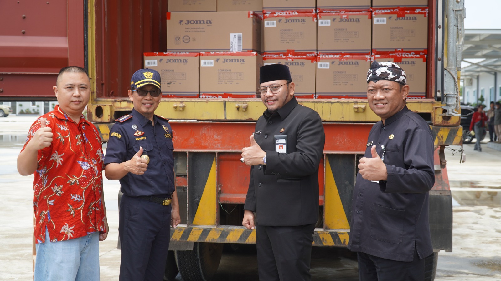 Wali Kota Tegal Lepas Ekspor Perdana PT. Teng Fei Glory Indonesia