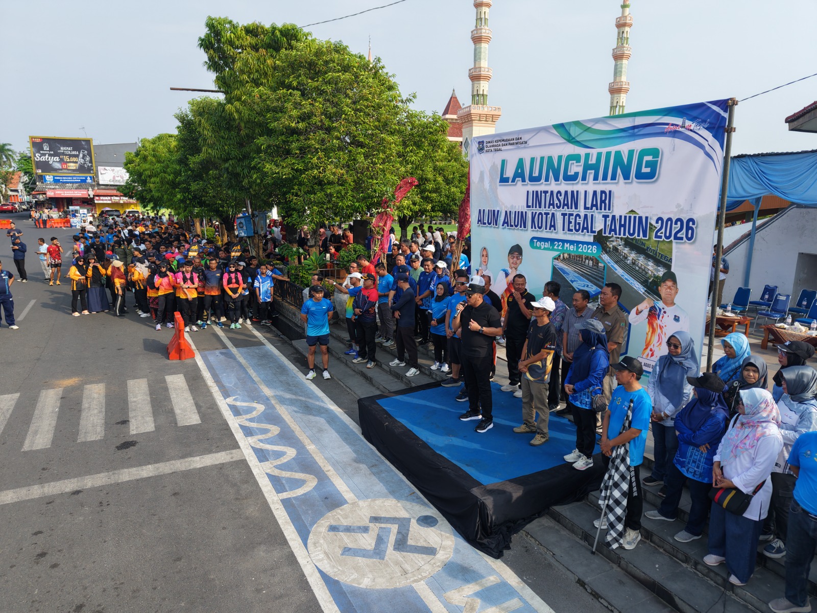 Lintasan Lari Alun-alun Kota Tegal Resmi Digunakan