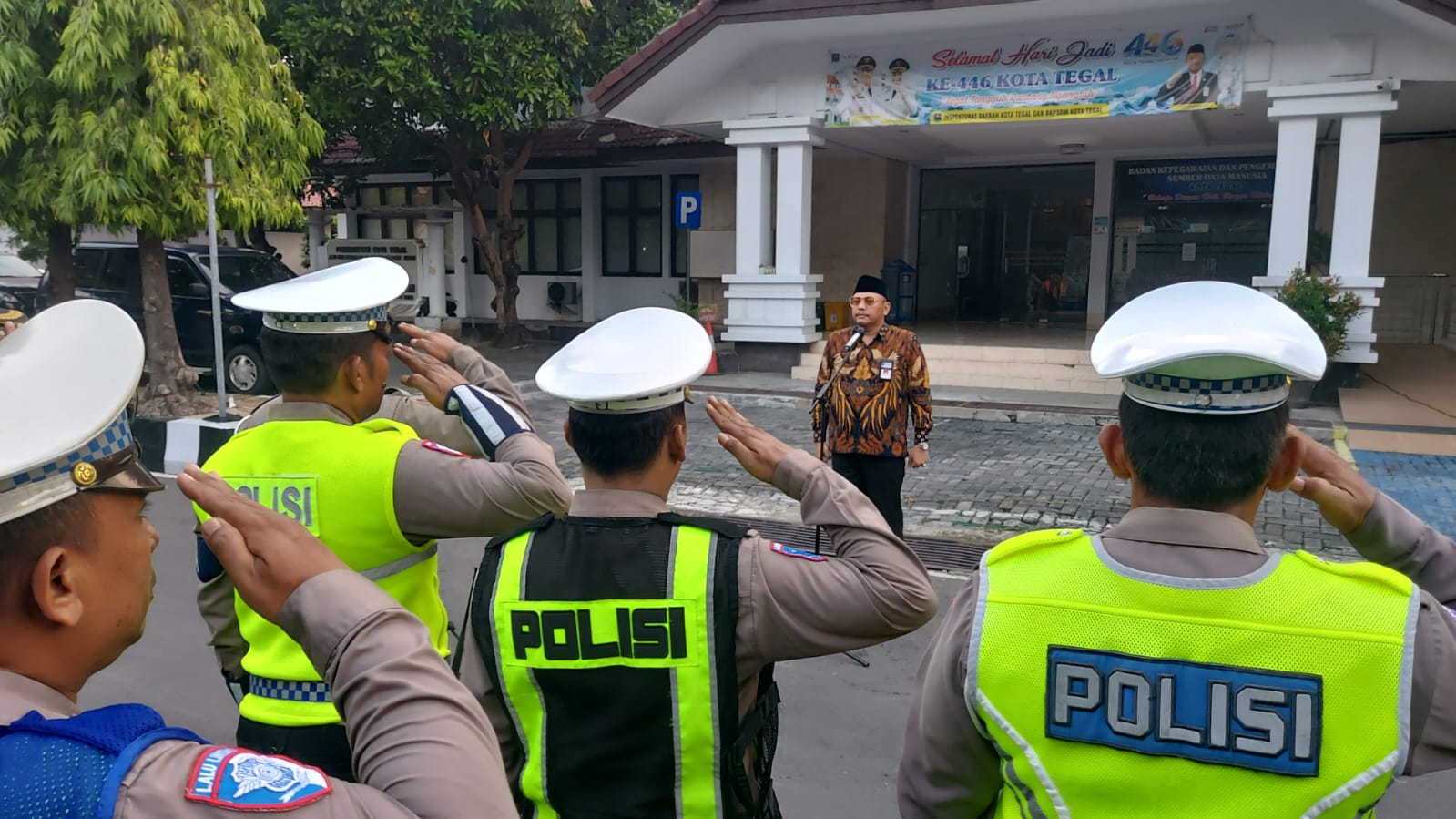 Walkot Pimpinan Apel Kesiapan Launching Taman Parkir Alun-alun dan Tirta Bahari Tegal
