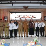 Pemkot Tegal Luncurkan Inovasi Aksi Perubahan Kinerja Organisasi Diklat PKA Angkatan 1 dan Serahkan Bantuan TJSL BU Tahun 2026