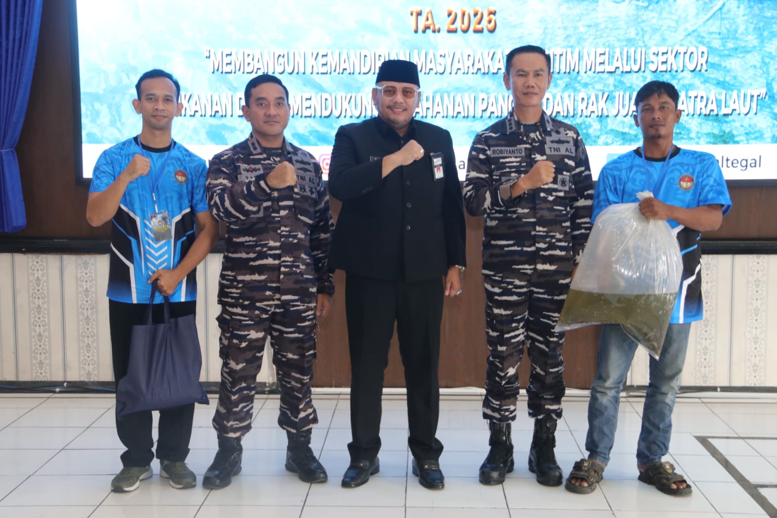 Pelatihan Ketahanan Pangan Maritim di Lanal Tegal, Tingkatkan Keterampilan Pembudidaya Udang Vaname