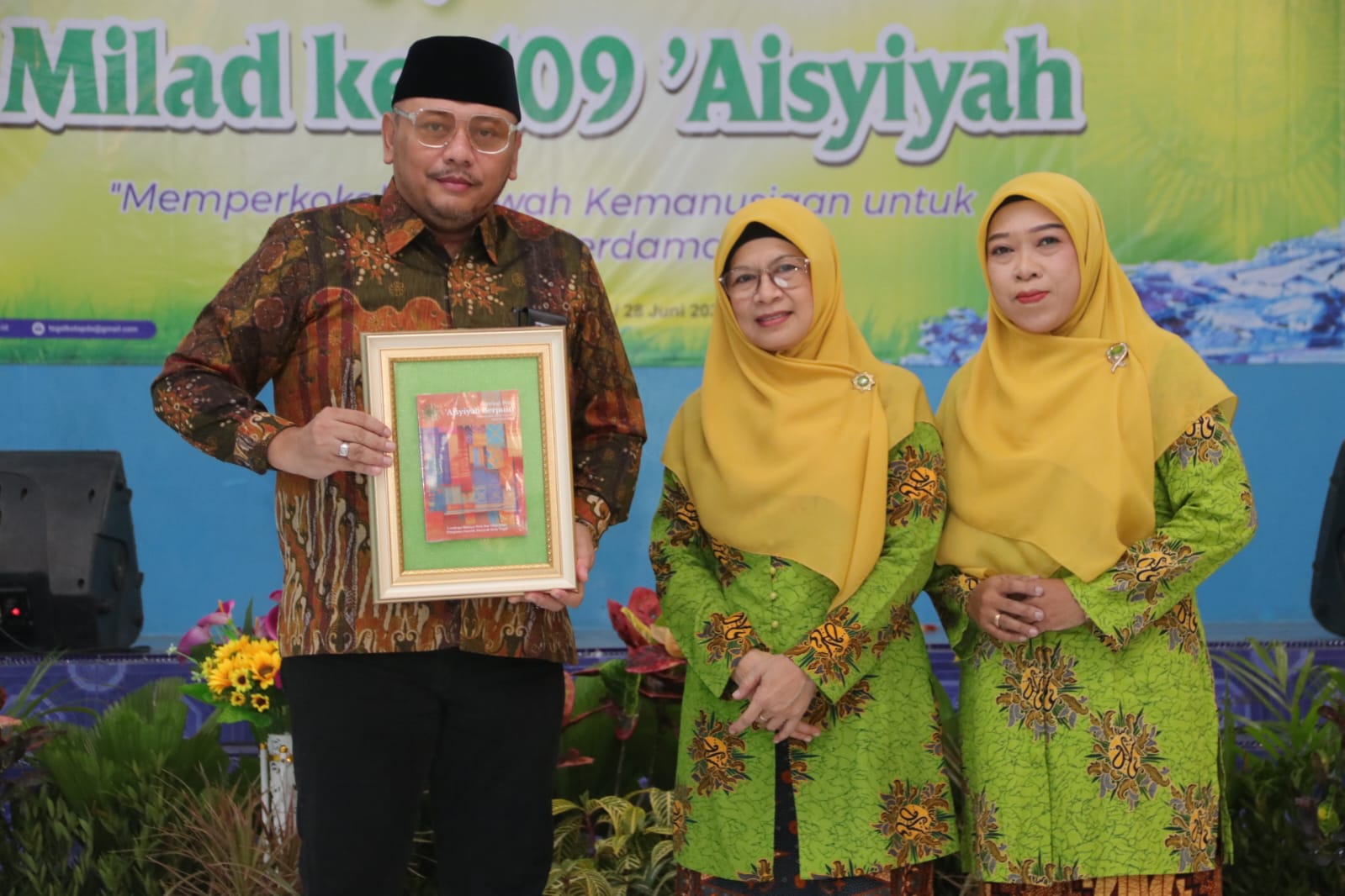 Pengajian Milad ke-109 ‘Aisyiyah dan Milad ke-95 Nasyiatul ‘Aisyiyah Teguhkan Dakwah Kemanusiaan