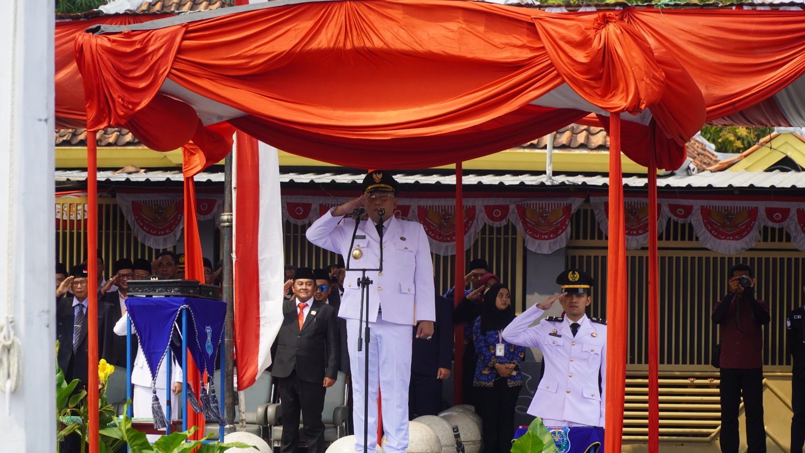 Wali Kota Tegal Pimpin Upacara Detik-detik Proklamasi HUT ke-81 RI di Jalan Pancasila