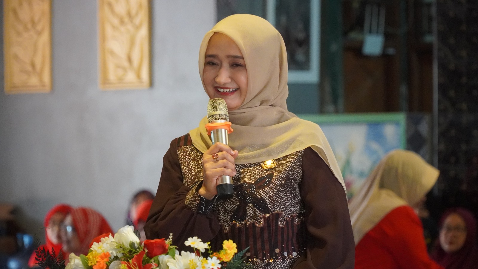Wakil Wali Kota Tegal Ajak Perempuan Bijak Bermedia Sosial